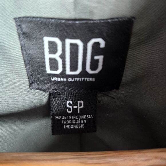 BDG Urban Outfitters Sherpa Teddy Cropped Jacket Sage Green Boxy Fleece Zip S - Picture 3 of 12